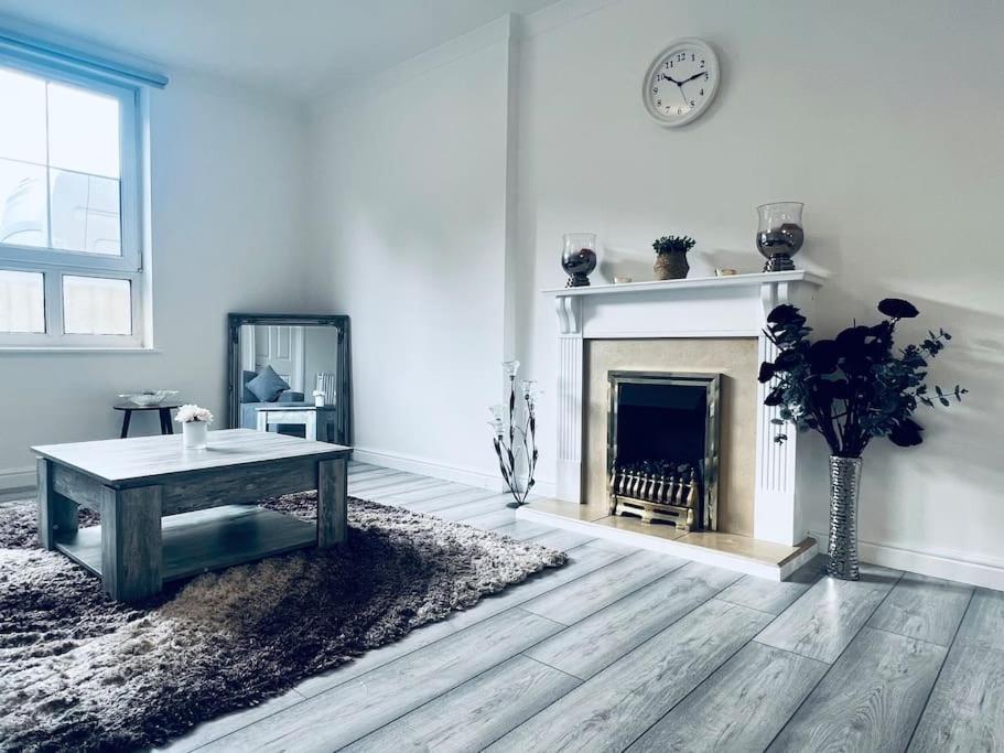 Superb 2 Bedroom Apartment With Free Parking Edinburgh Ngoại thất bức ảnh