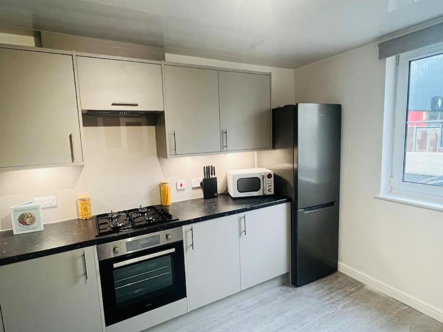 Superb 2 Bedroom Apartment With Free Parking Edinburgh Ngoại thất bức ảnh