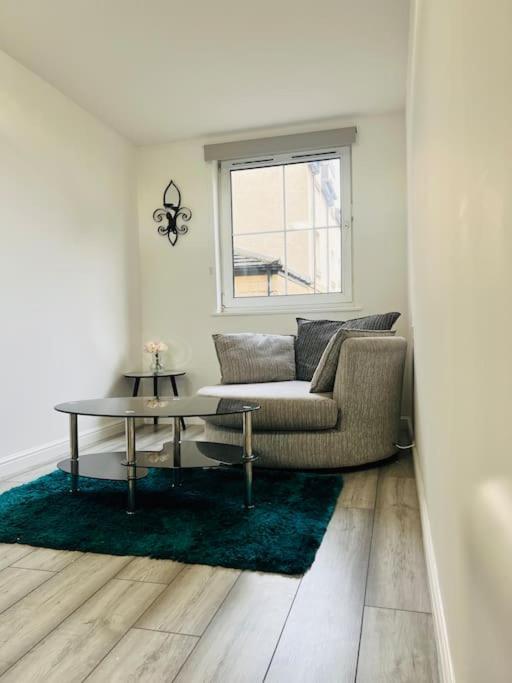 Superb 2 Bedroom Apartment With Free Parking Edinburgh Ngoại thất bức ảnh